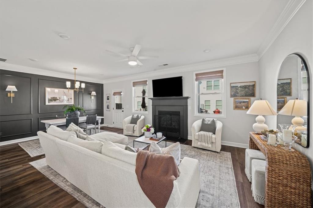 3585 Silvery Way