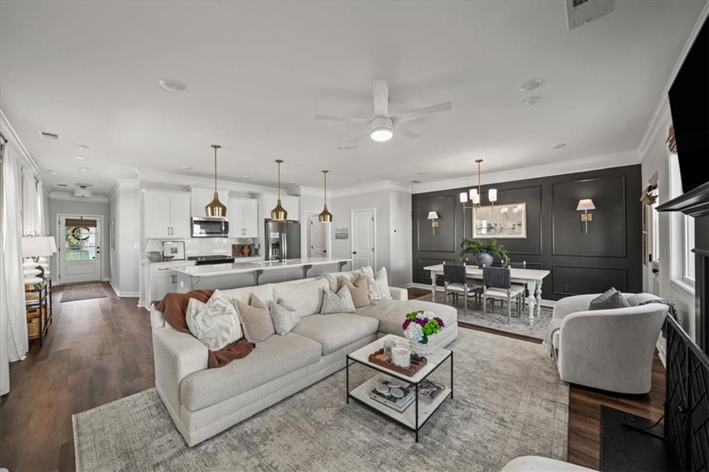 3585 Silvery Way