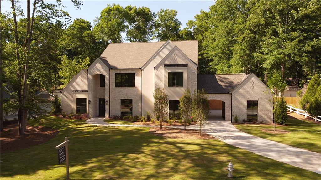 141 North Trace