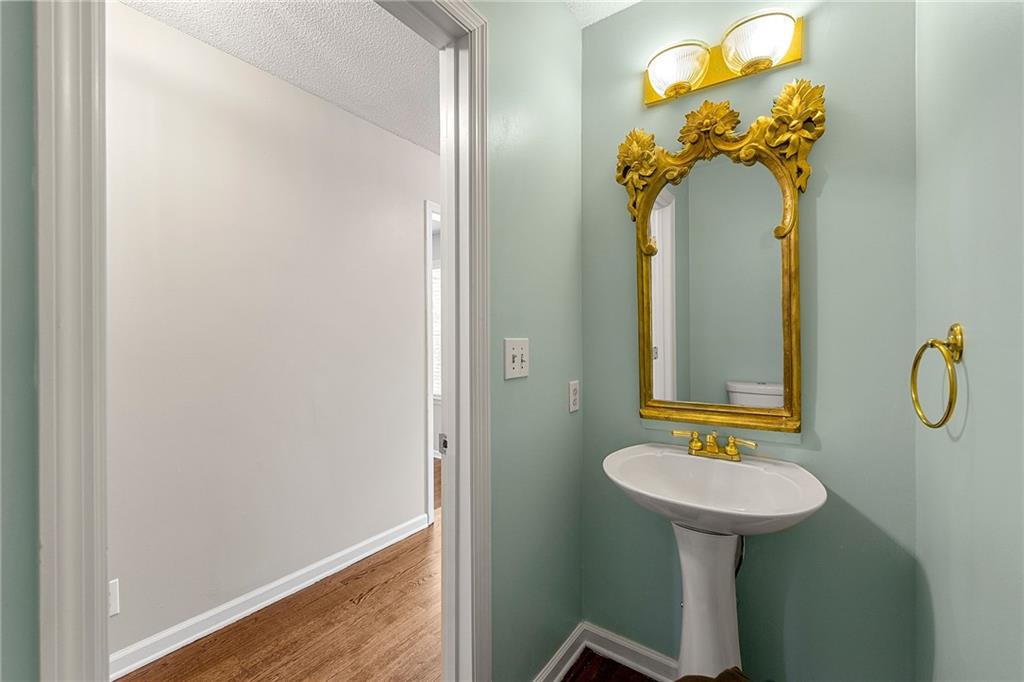 Addison Heights - Residential Lease