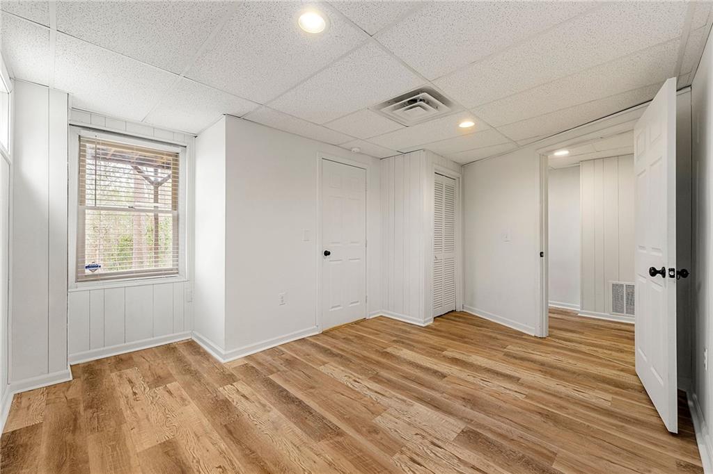 Addison Heights - Residential Lease