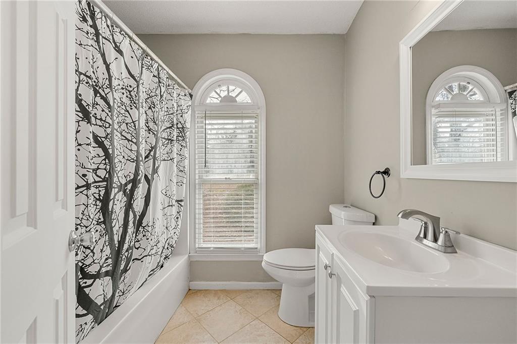 Addison Heights - Residential Lease