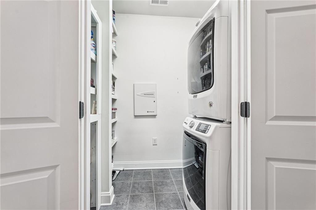 Brookhaven at Lanier Ridge - Residential