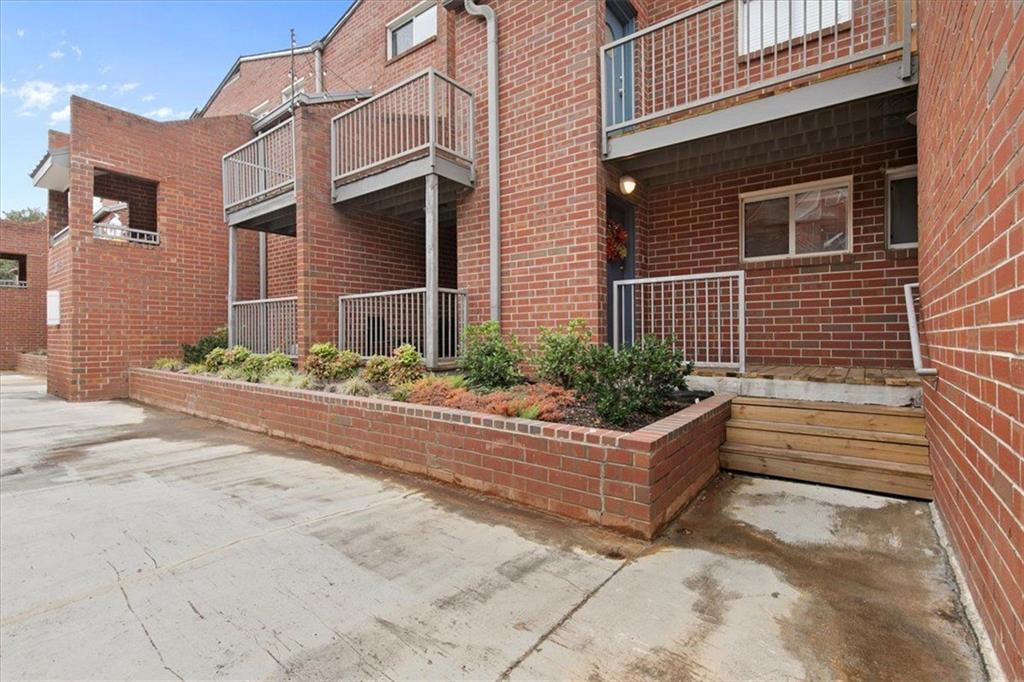 387 Ralph McGill Boulevard NE K