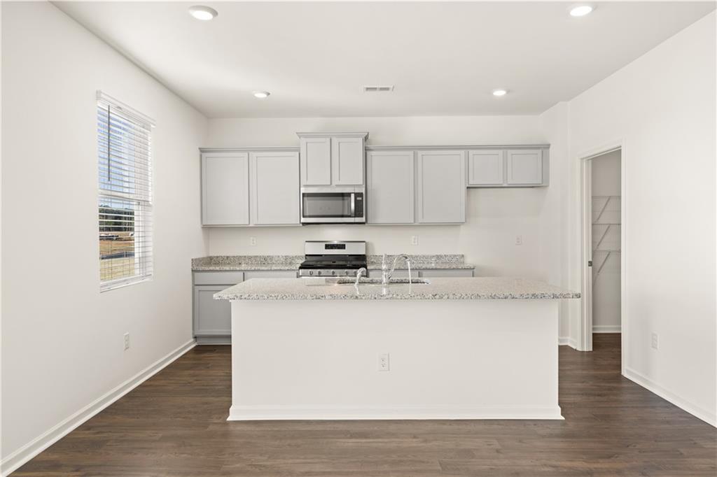 Twin Lakes - Residential