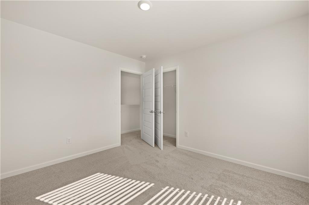 Twin Lakes - Residential