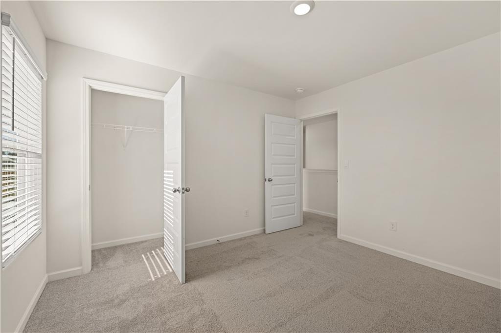 Twin Lakes - Residential