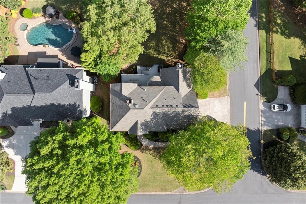 5620 Preserve Circle