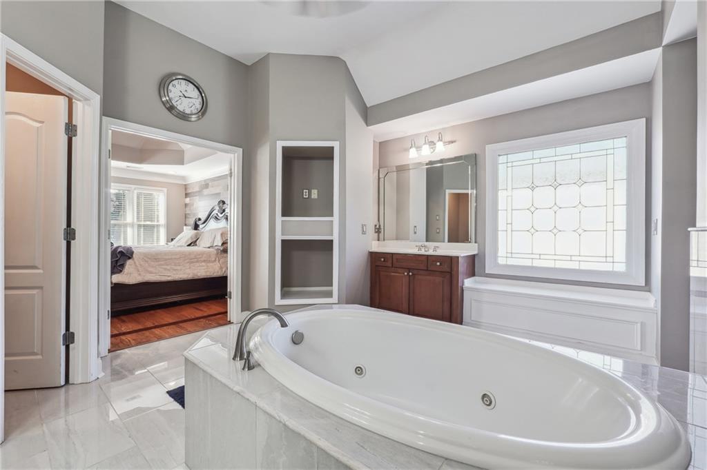 8089 Sleepy Lagoon Way, Flowery Branch, Georgia image 31