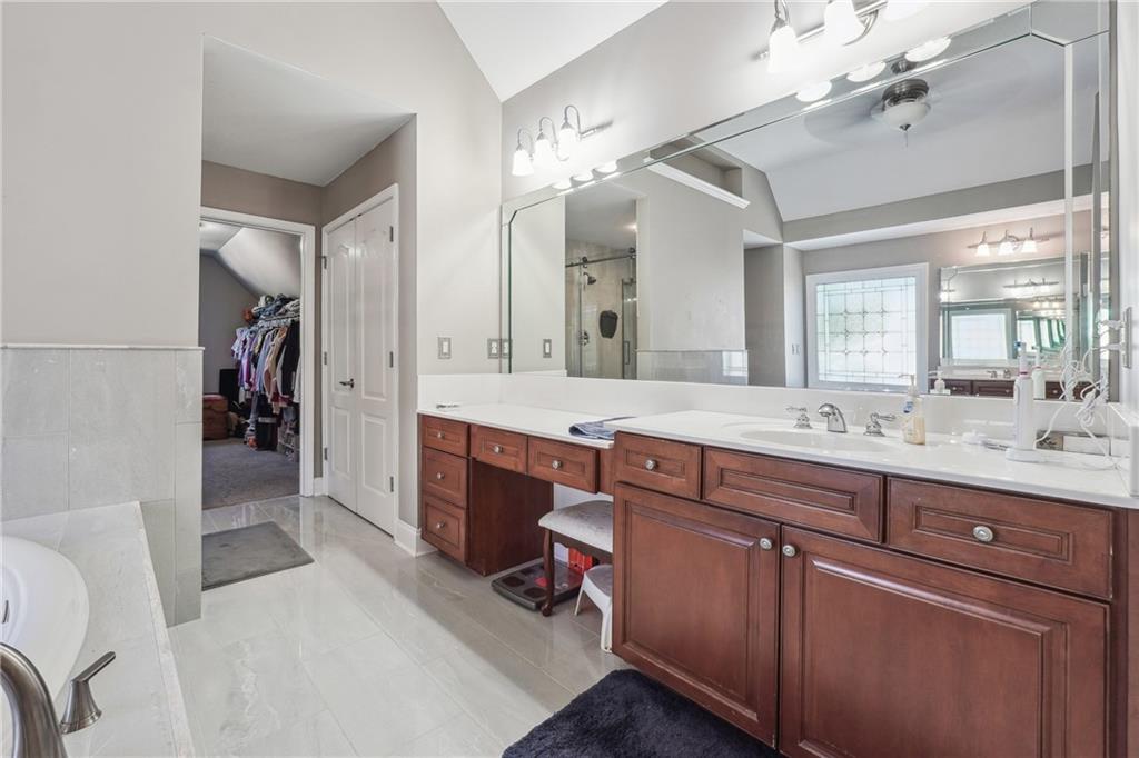 8089 Sleepy Lagoon Way, Flowery Branch, Georgia image 29