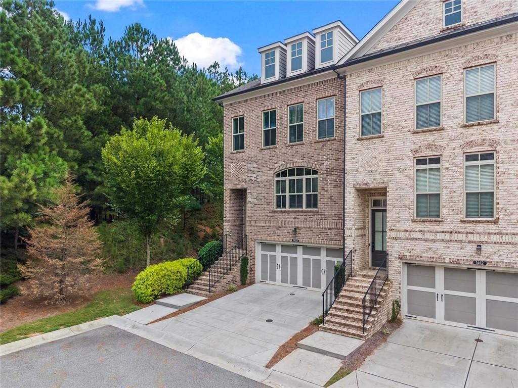 1402 Wisteria Wall Drive