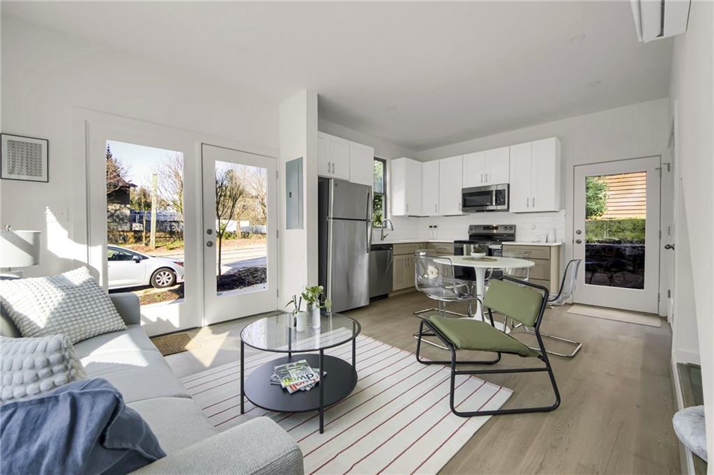 1070 Dill Avenue 203