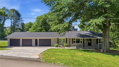 Homes For Sale - 115 Dixie Lane<br/> Ball Ground, GA 30107