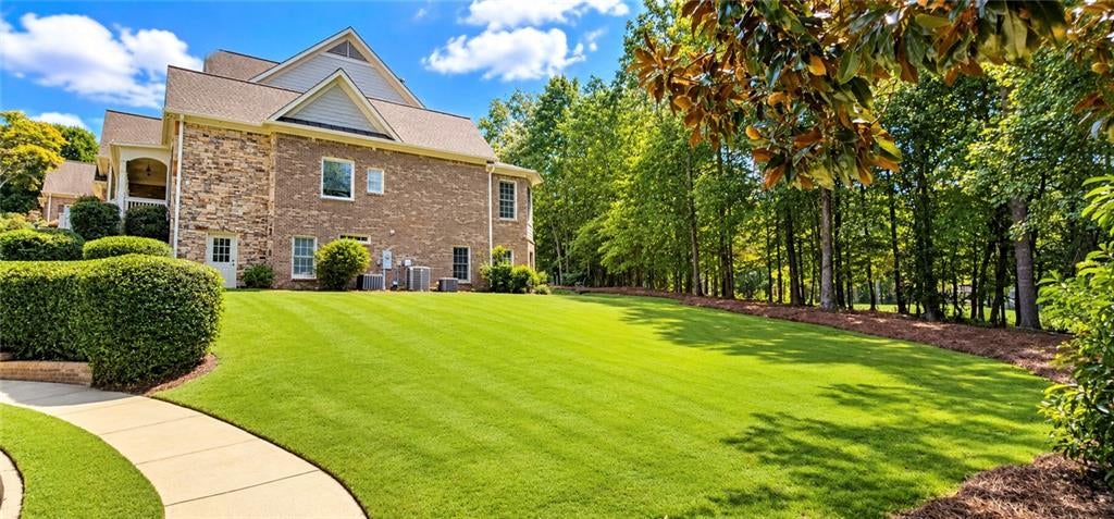 205 Fairway Overlook Drive