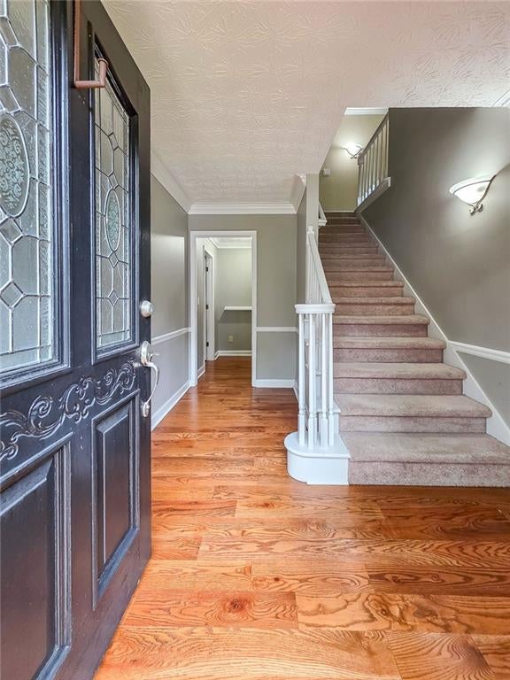 5616 Broxton Circle