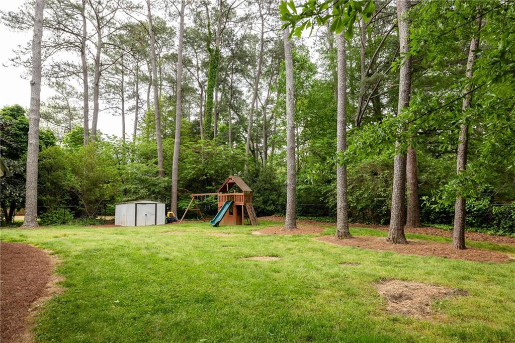 2903 Bonanza Drive, Decatur, Georgia image 31