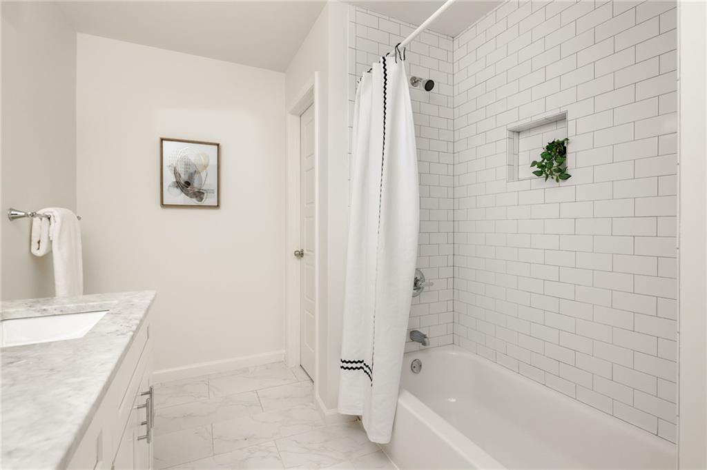 2903 Bonanza Drive, Decatur, Georgia image 24