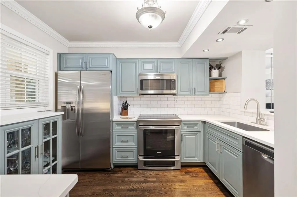 Sandy Springs, Georgia 30342, United States, 2 Bedrooms Bedrooms, ,3 BathroomsBathrooms,Residential,Active,145330 Sandy Springs, Georgia 30342, United States, 2 Bedrooms Bedrooms, ,3 BathroomsBathrooms,Residential,Active,145330