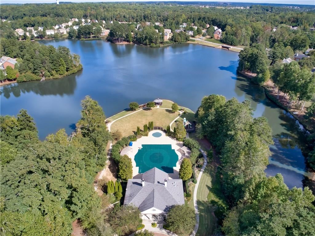 735 Mountclaire Drive