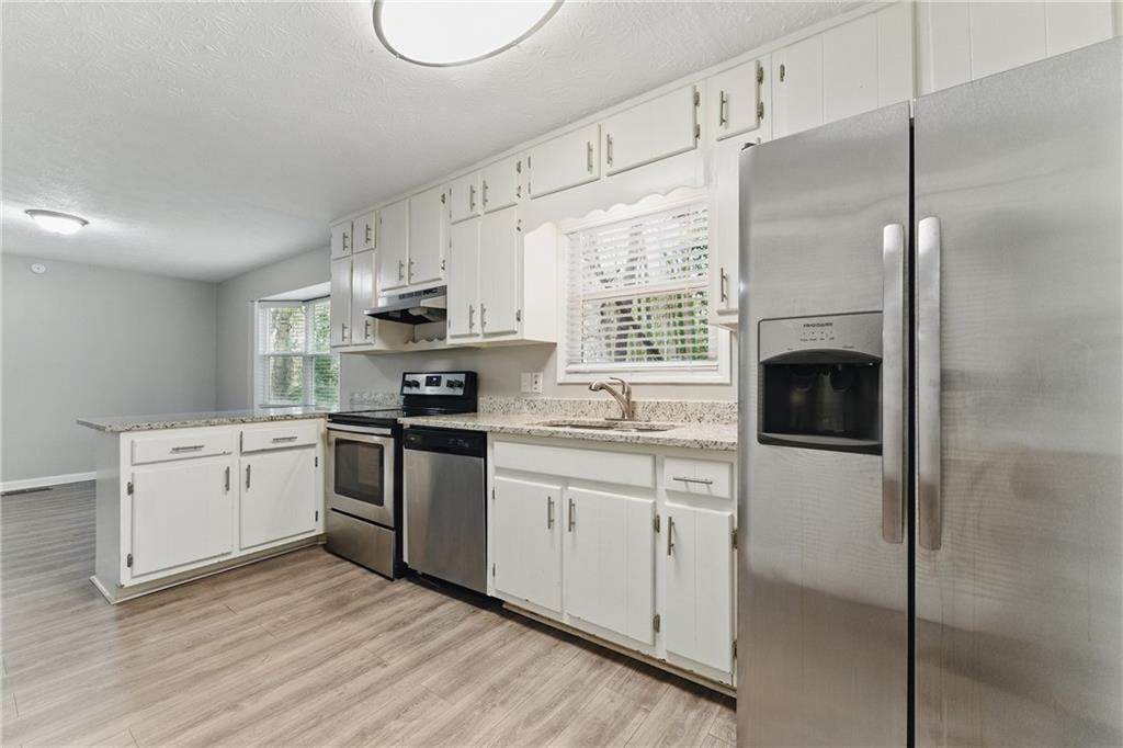 4716 Alpine Drive, Lilburn, Georgia image 4