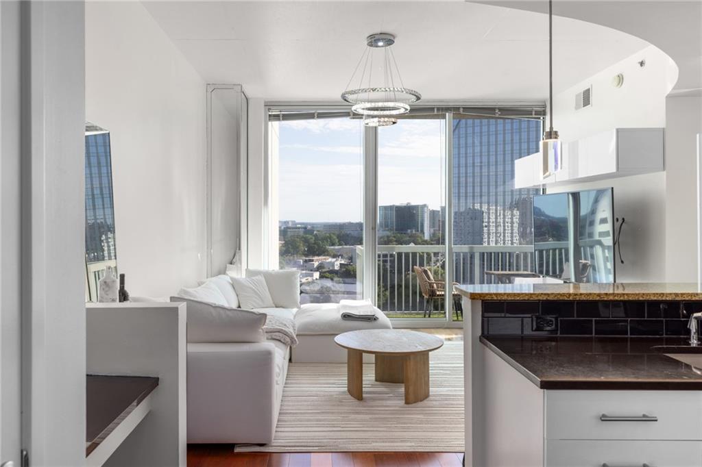 3324 Peachtree Road NE 1304