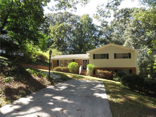 2554 SKYLAND TRL NE, BROOKHAVEN, GA 30319 - Image cd9e0c33cf492255d3ea9775e27458ef/2964599142
