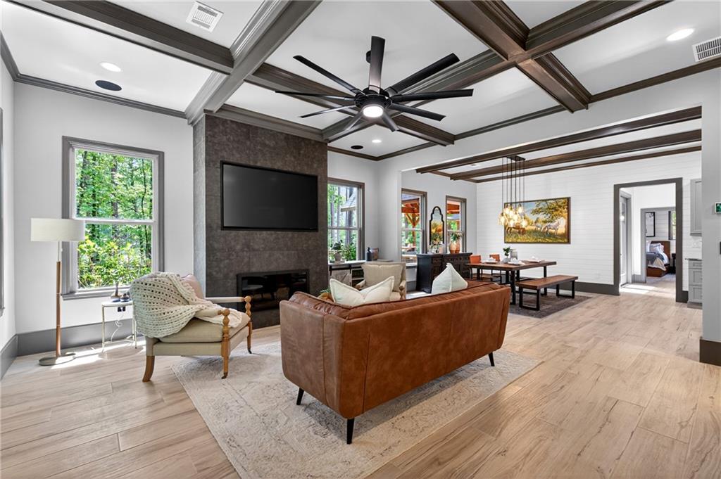 300 Martinique Trace