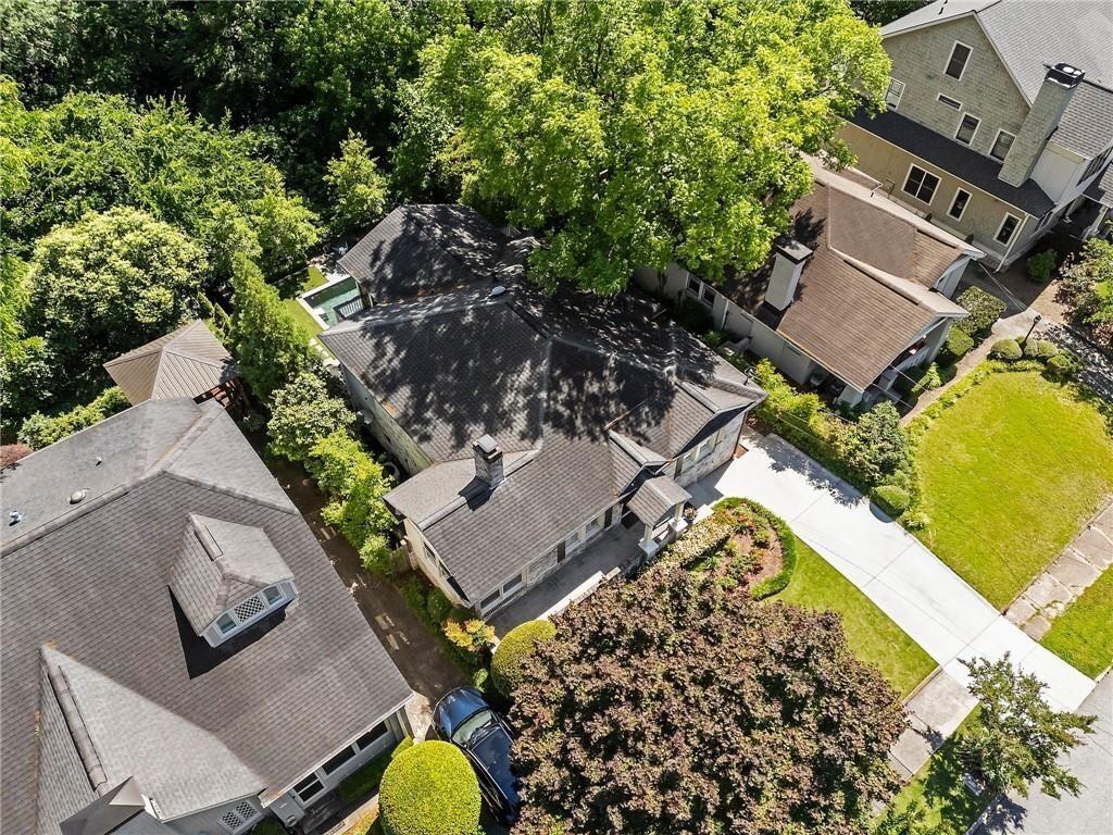 663 Yorkshire Road NE