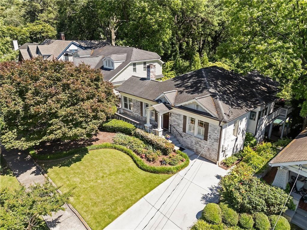 663 Yorkshire Road NE