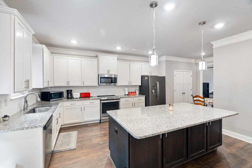 1667 Castleberry Lane