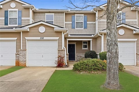 Townhouse For Sale - 332 Oak Leaf Place<br/> Cherokee County, Acworth, GA 30102