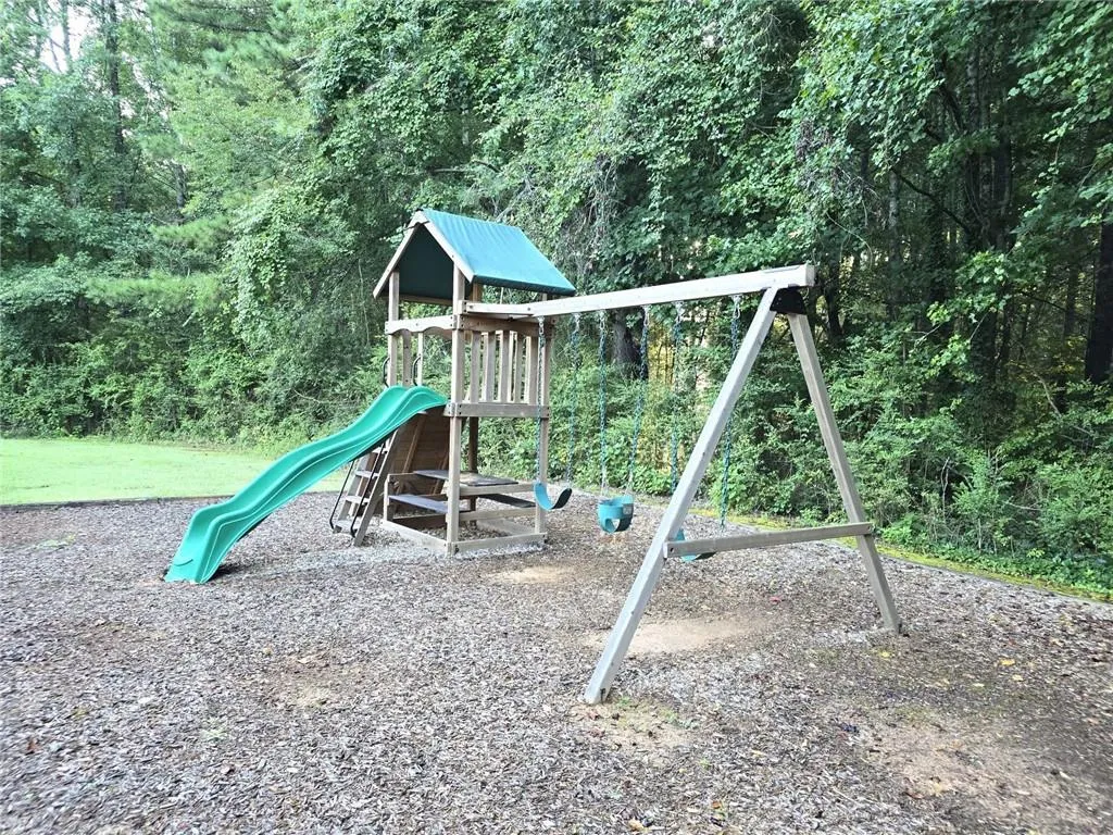 Mableton, Georgia 30126, United States, 3 Bedrooms Bedrooms, ,3 BathroomsBathrooms,Residential,Active,167341