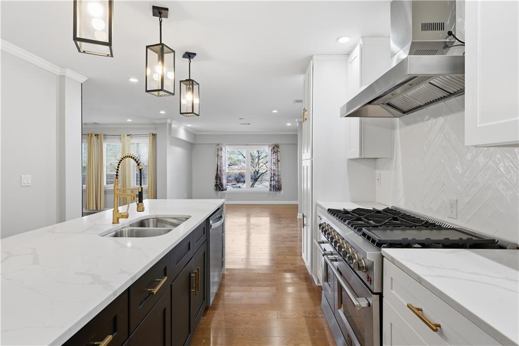 2769 Glenwood Avenue SE