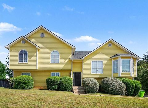 Homes For Sale - 829 Dunes Way<br/> Austell, GA 30106