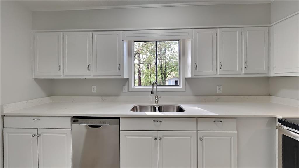 4111 Sweet Water Court, Conyers, Georgia image 6