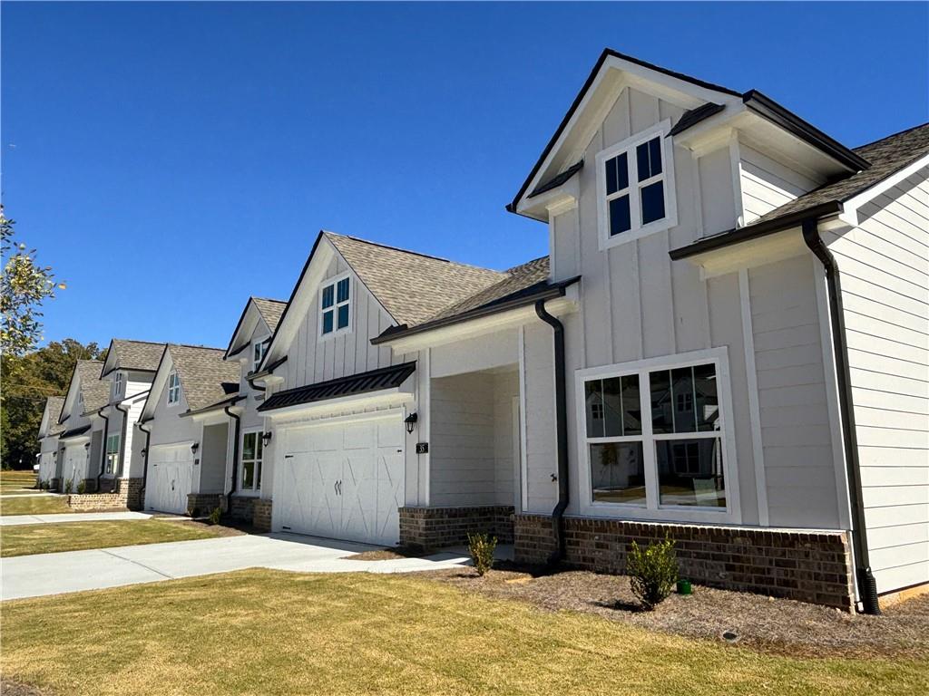35 Village Court 4