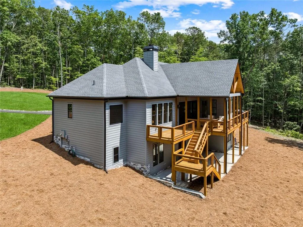 Talking Rock, Georgia 30175, United States, 4 Bedrooms Bedrooms, ,5 BathroomsBathrooms,Residential,Active,160429