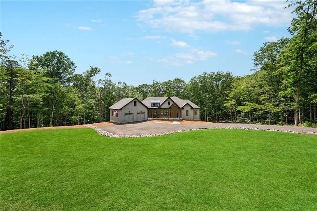 121 White Pen Road