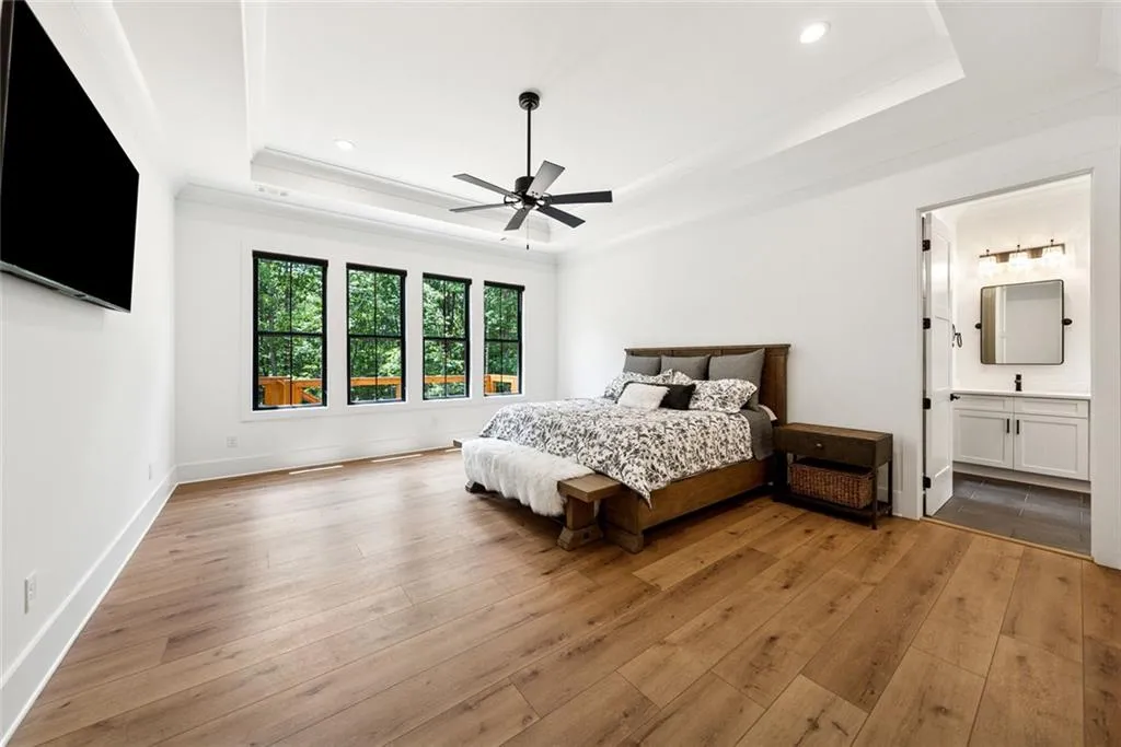 Talking Rock, Georgia 30175, United States, 4 Bedrooms Bedrooms, ,5 BathroomsBathrooms,Residential,Active,160429