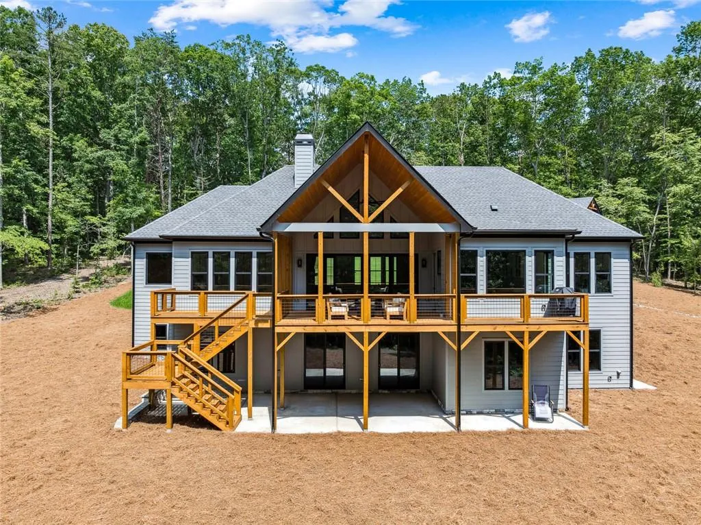 Talking Rock, Georgia 30175, United States, 4 Bedrooms Bedrooms, ,5 BathroomsBathrooms,Residential,Active,160429