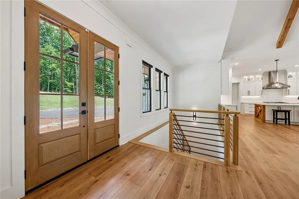 Talking Rock, Georgia 30175, United States, 4 Bedrooms Bedrooms, ,5 BathroomsBathrooms,Residential,Active,160429