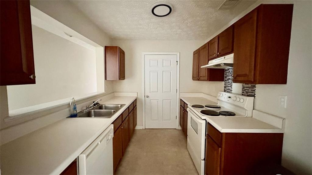 5204 Waldrop Pl, Decatur, Georgia image 4