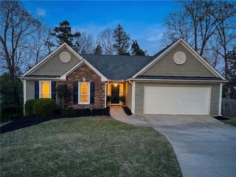 Homes For Sale - 1906 Newpark Court<br/> Acworth, GA 30101