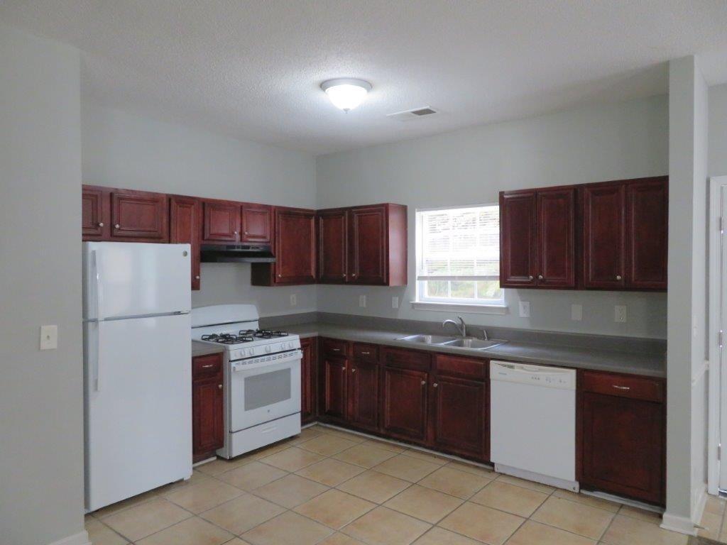 6511 Grey Fox Way, Riverdale, Georgia image 7