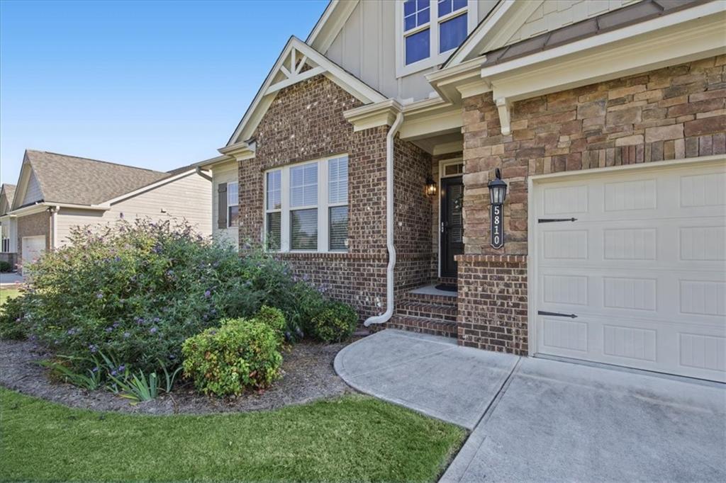 5810 Stellata Circle