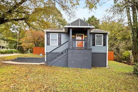 Photo of 1765 Mary George Avenue NW, Atlanta, GA 30318 (MLS # 7685181)