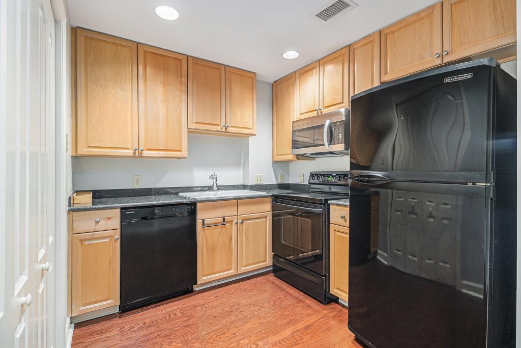 195 14th Street NE 407