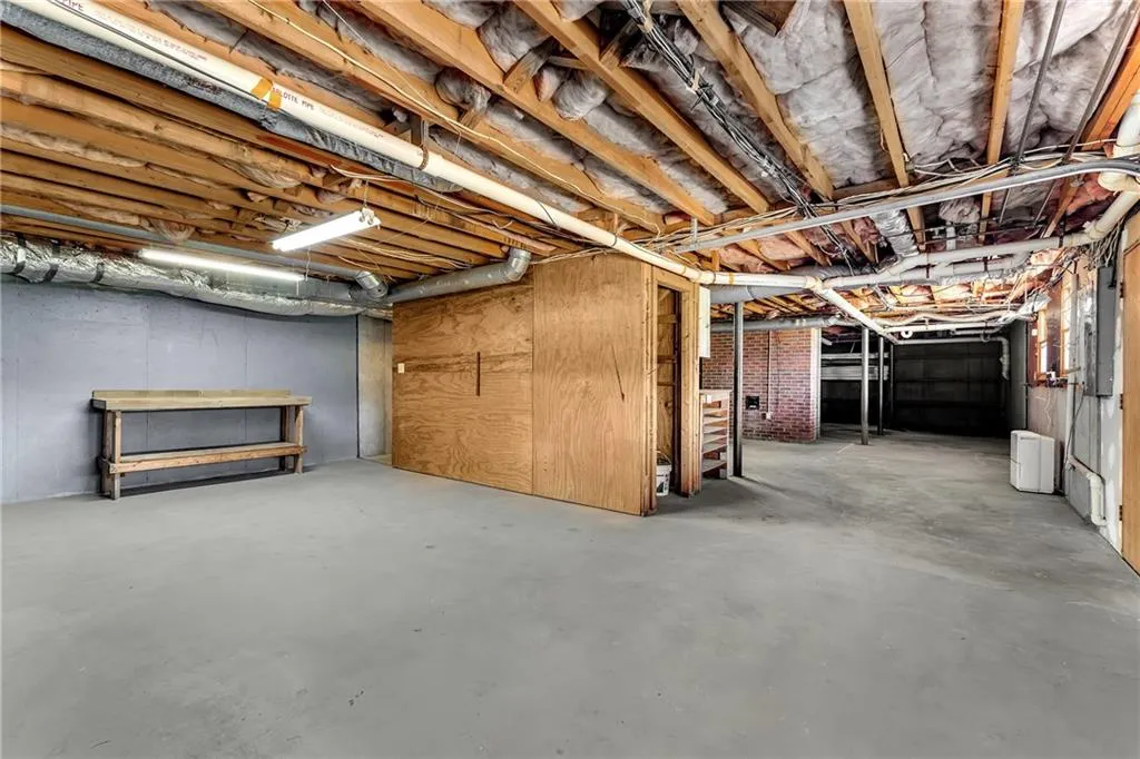 McDonough, Georgia 30253, United States, 4 Bedrooms Bedrooms, ,4 BathroomsBathrooms,Residential,Pending,76516