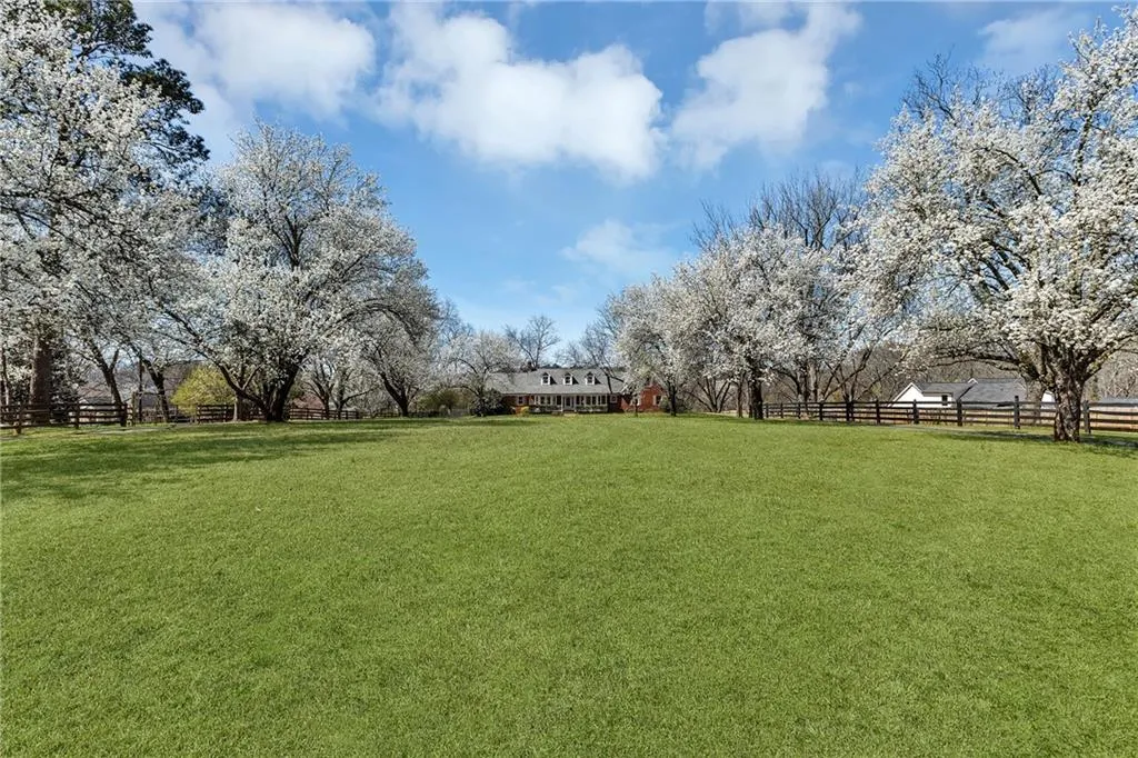 McDonough, Georgia 30253, United States, 4 Bedrooms Bedrooms, ,4 BathroomsBathrooms,Residential,Pending,76516