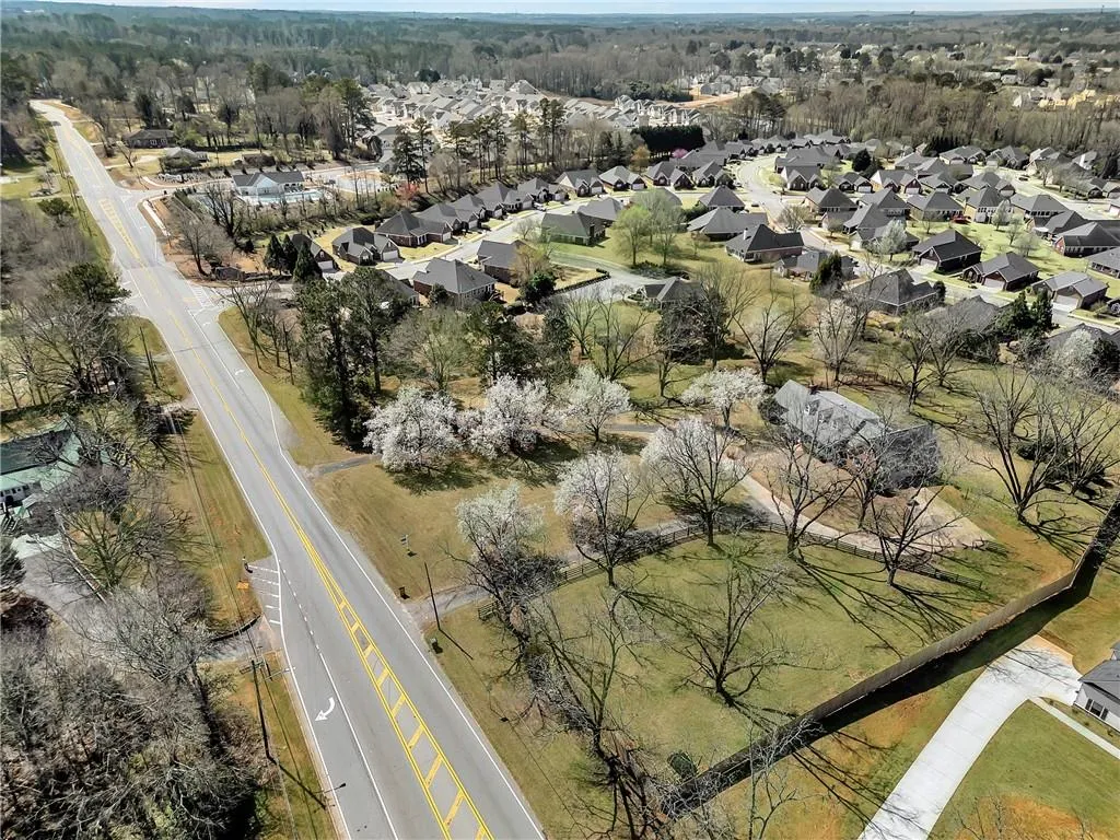 McDonough, Georgia 30253, United States, 4 Bedrooms Bedrooms, ,4 BathroomsBathrooms,Residential,Pending,76516